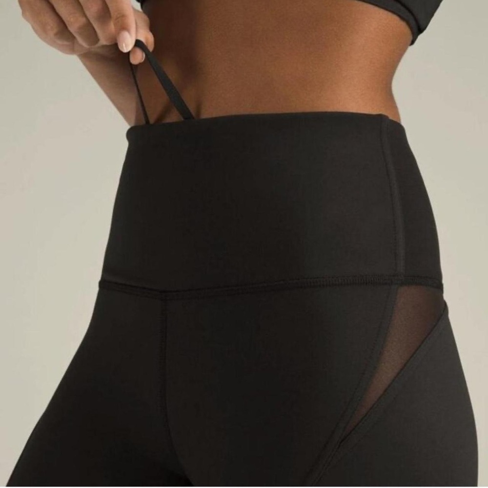 Lululemon Mesh Panel Wunder Train High-Rise Short 6"